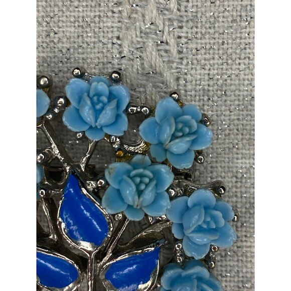 Vintage light blue celluloid enamel flower bunch brooch silver toned - Picture 3 of 7